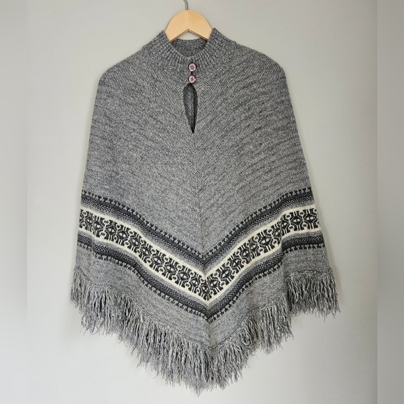Vintage Wool Puncho by Lady Ann Knits Made  in Canada - Picture 1 of 9
